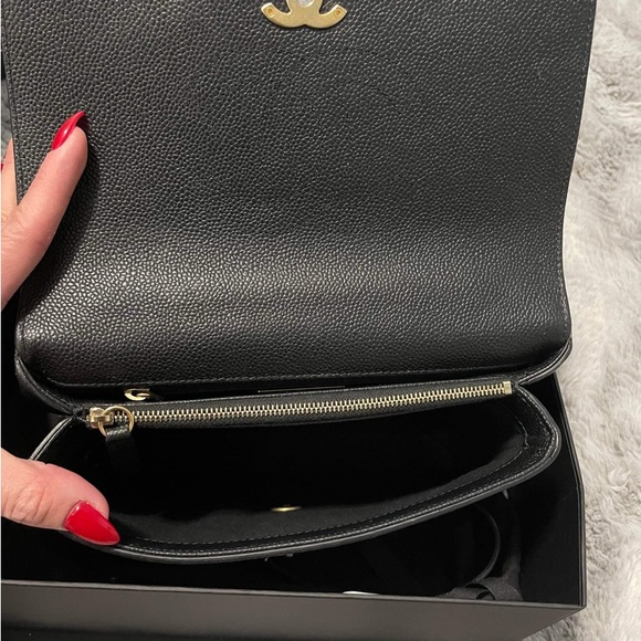 Chanel Chic Affinity Bag - Picture 6 of 6